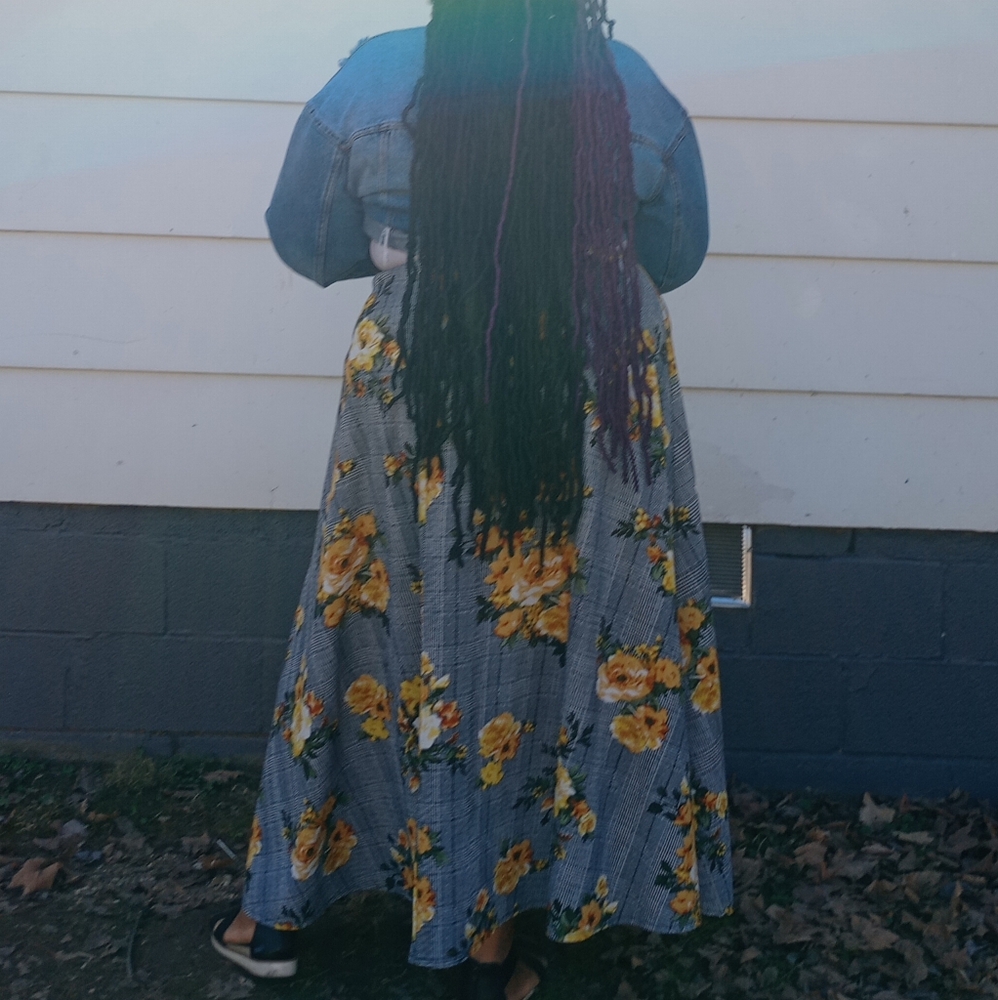 Floral And Plaid Maxi Skirt - Picture 4 of 7